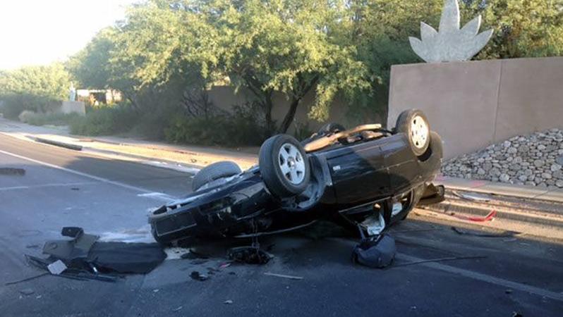 Driver in stolen car killed in crash on Tucson's north side